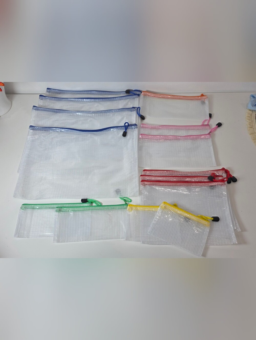 Grid-pattern Plastic Zipper Pouches 15 Pack